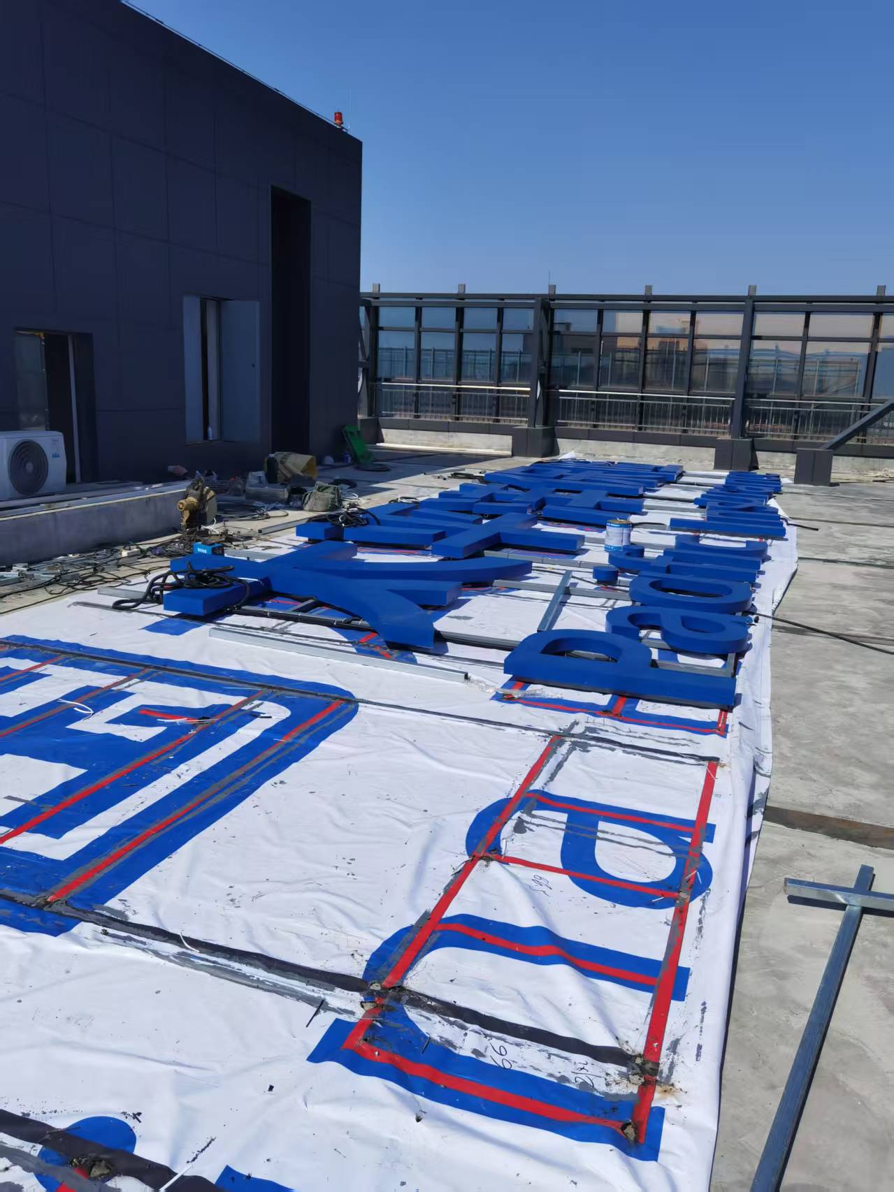 樓頂發(fā)光字制作安裝 (25).jpg